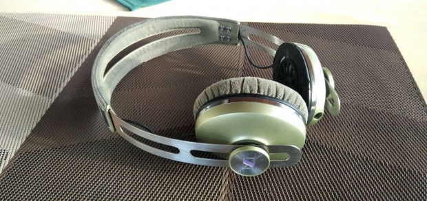 Sennheiser Momentum On-Ear fejhallgat