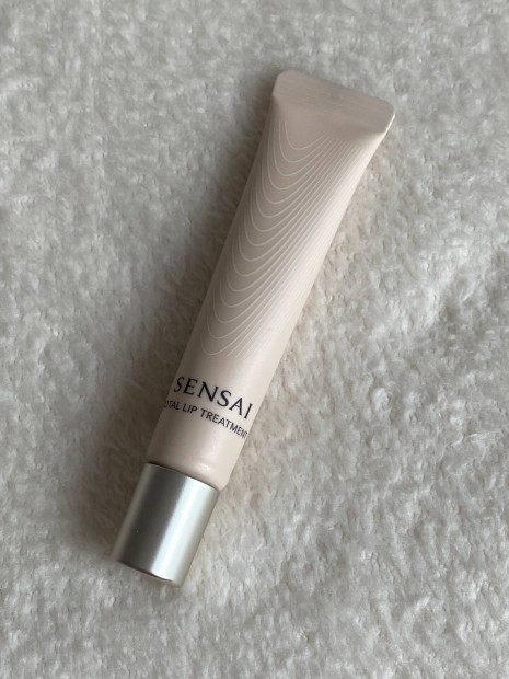 Sensai total lip treatment 10 ml