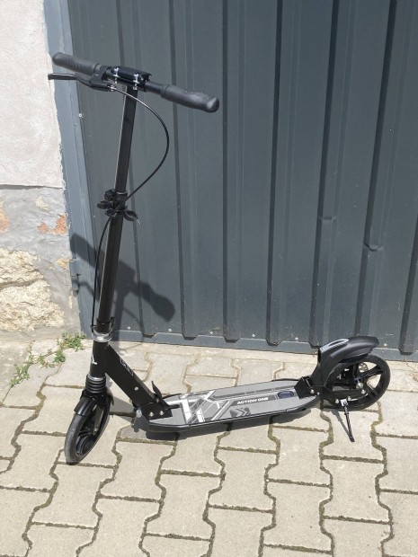 Sentexim City Roller két lengéscsillapítóval és tárcsafékkel