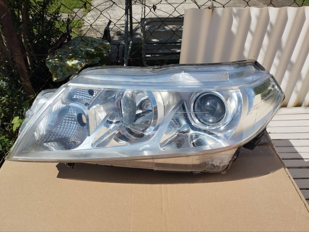 S�r�lt Suzuki Vitara f�nysz�r� l�mpa 