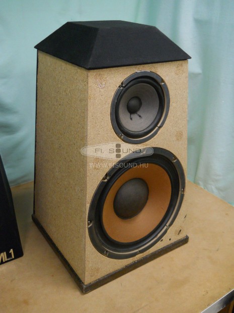 Servolinear ML1B kolumny ,120W,8ohm,1db 3 utas hangfal 30cm-s méllyel