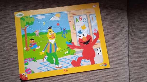 Sesame Street puzzle 16 db-os