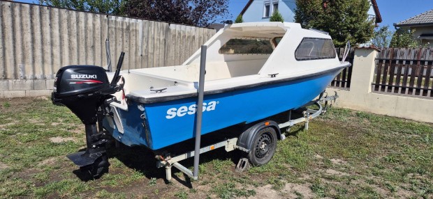 Sessa Riviera felkabinos haj 20le Suzuki motorral