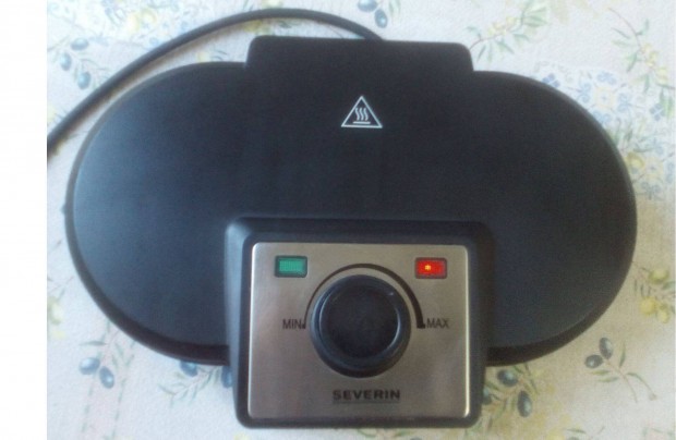 Severin Gofrisütő dupla fekete 1200W WA2106