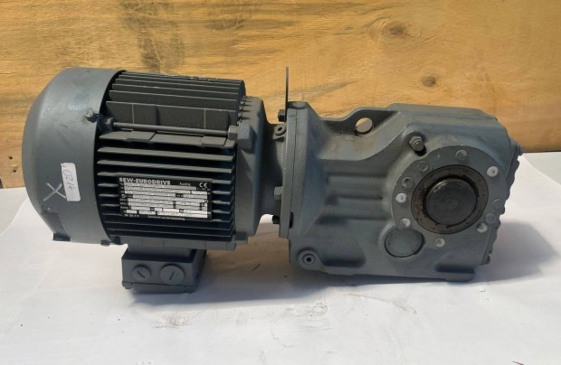 Sew KA47/T DT90S4, hajtóműves motor 1,1kW(AB0213,0214)