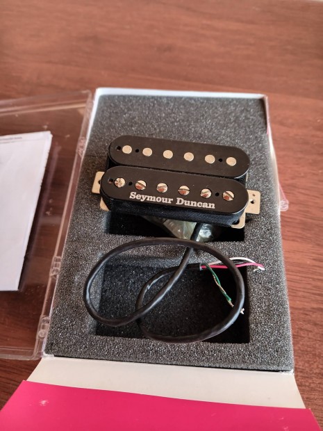 Seymour Duncan sh4 hangszed