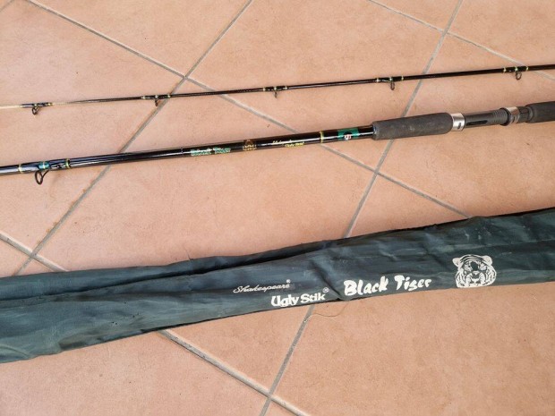 Shakespeare Ugly Stik Black Tiger horgszbot