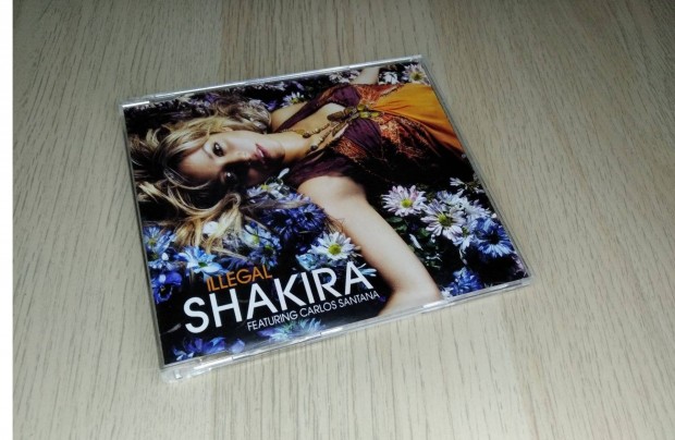 Shakira Featuring Carlos Santana - Illegal / Single CD