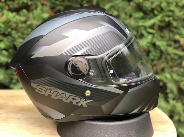 Shark D Skwal buksisak L-es. Nem HJC, LS2, Nolan, Shoei, Scorpion