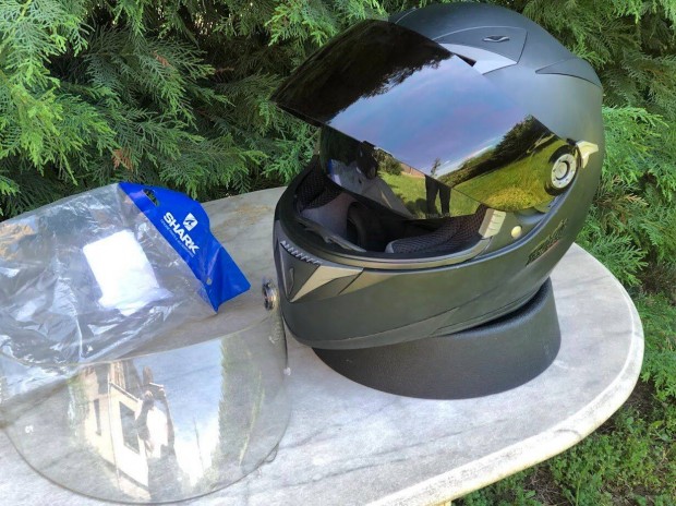Shark S700 Ridill bukósisak S-es, fekete, sötét plexi. Ingyen Foxpost!