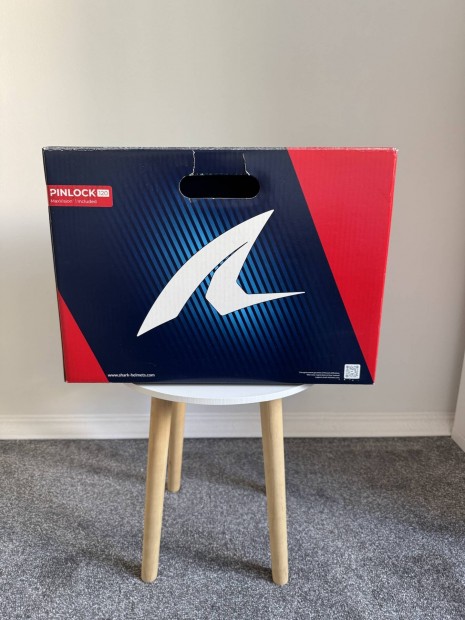 Shark Spartan RS