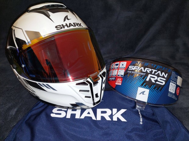Shark Spartan RS Byrhon Buk�sisak (S m�retben),Feh�r-Fekete-Kr�m