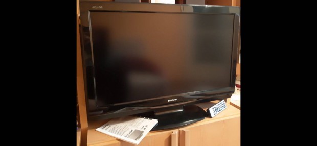 Sharp Aquos 32"-os LCD HD TV eladó