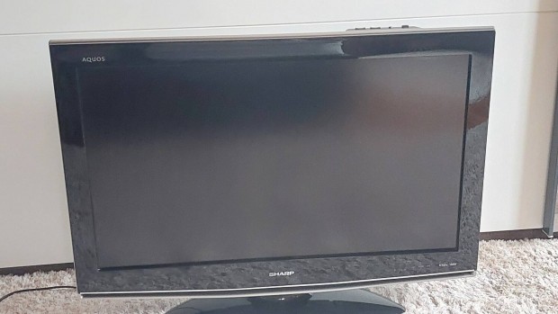 Sharp Aquos LCD TV hibtlan