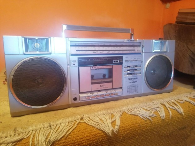 Sharp GF7500 boombox magn elad