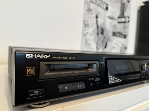 Sharp MD-R2H tpus Minidisc. 