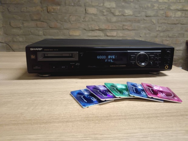 Sharp minidisc recorder (MD-R2)