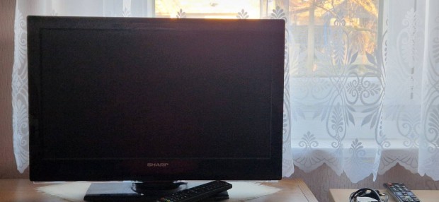 Sharp tv, ami monitornak is hasznlhat