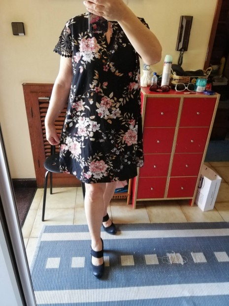 Shein XL ruha csipkés ujjú