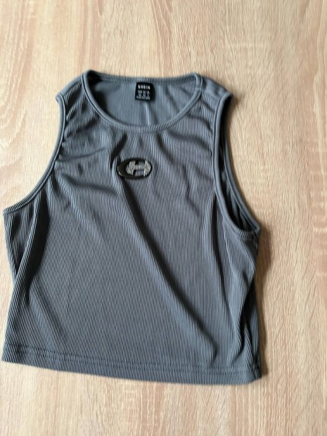 Shein-ről vásárolt 34-es XS-es méretű női haspóló megkímélt állapotban