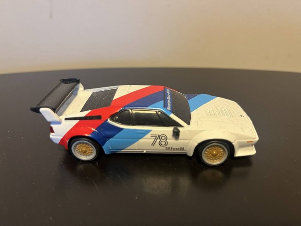 Shell M1 BMW �j �llapotban