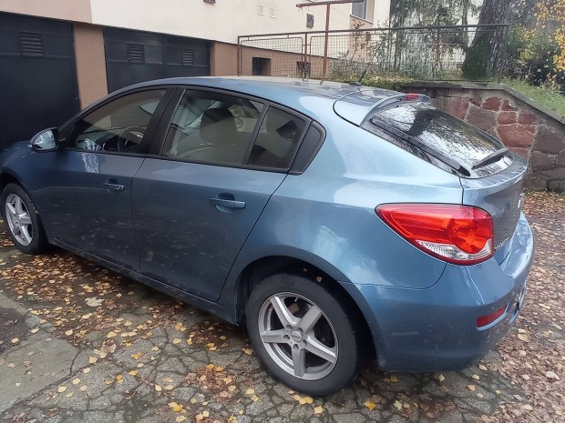 Shevrolet Cruiser elad