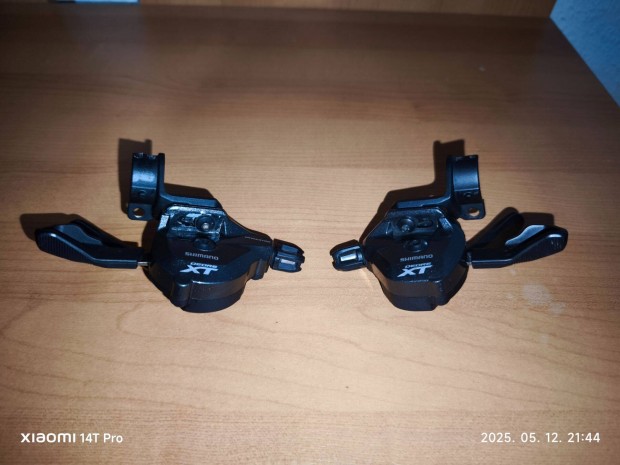 Shimano Deore XT SL-M8000 I-Spec II váltókar szett 2/3×11