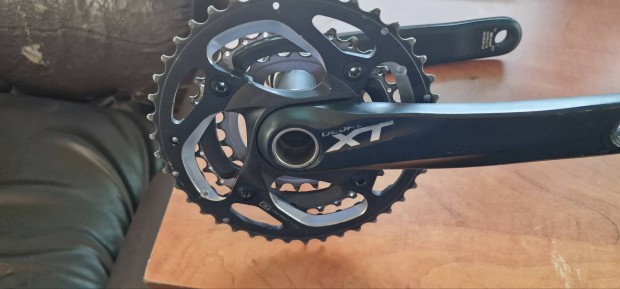 Shimano Deore XT. Integrlt Hajts 3*10 csapgyval elad