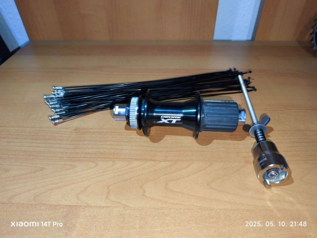 Shimano Deore XT hátsó agy 12×142mm centerlock - új állapotú