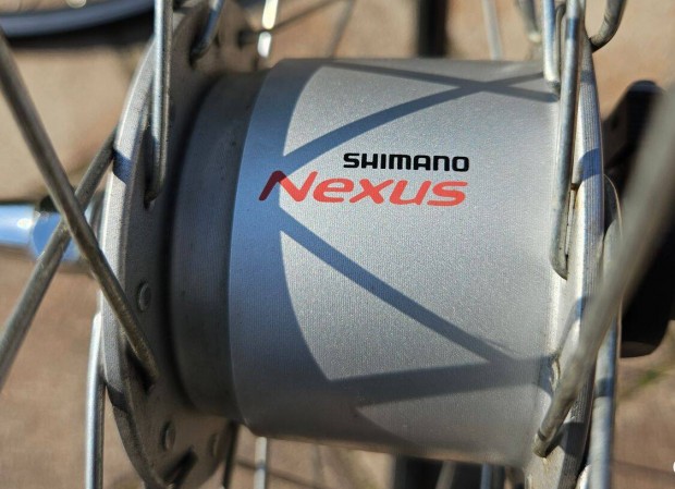 Shimano Nexus agydinamos elskerekek