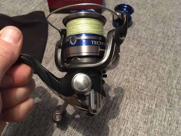 Shimano Technium 3000 SFD pergető orsó + pótdob