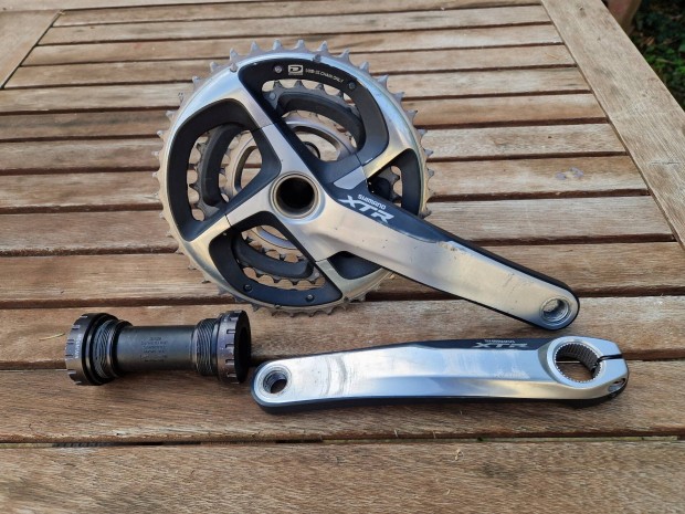 Shimano XTR integrlt tengelyes hajtm s kzpcsapgy