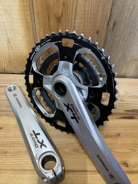 Shimano XT integrlt hajtm csapggyal