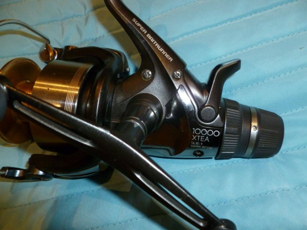 Shimano Xta 10000 Baitrunner 8 cs.elad