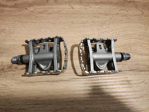 Shimano platform/spd pedl 