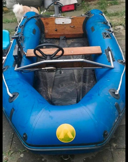 Shina csónak 15 LE mercury motorral