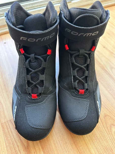 Shox Forma Genesis motoros csizma