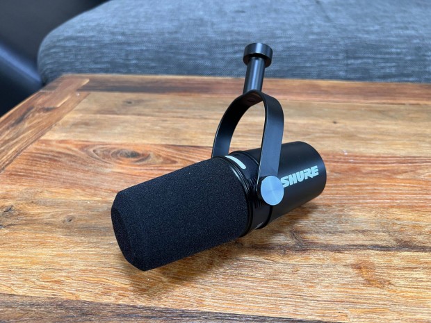 Shure MV7+ Dinamikus Podcast Mikrofon - Újszerű