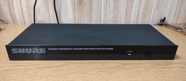 Shure WA404 antenna elosztó/erősítő teszteletlen állapotban