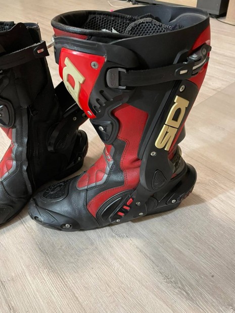 Sidi St 45-s mret motoros csizma