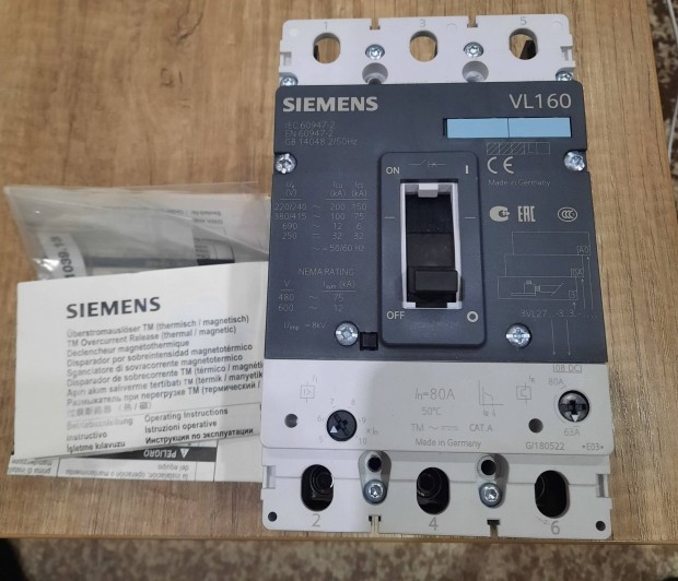 Siemens 3VL2706-3DC33-0AA0 kompakt megszakt 