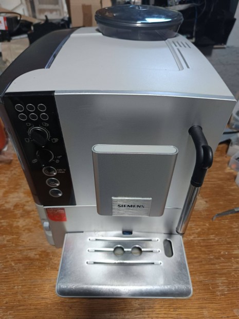 Siemens EQ5 automata, darálós kávégép, kávéfőző.Szervizelt
