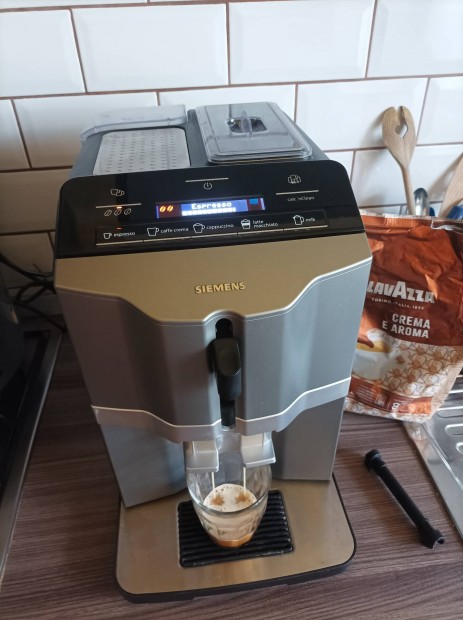 Siemens Eq 300 profi automata kávégép cappuccino készítő digitális