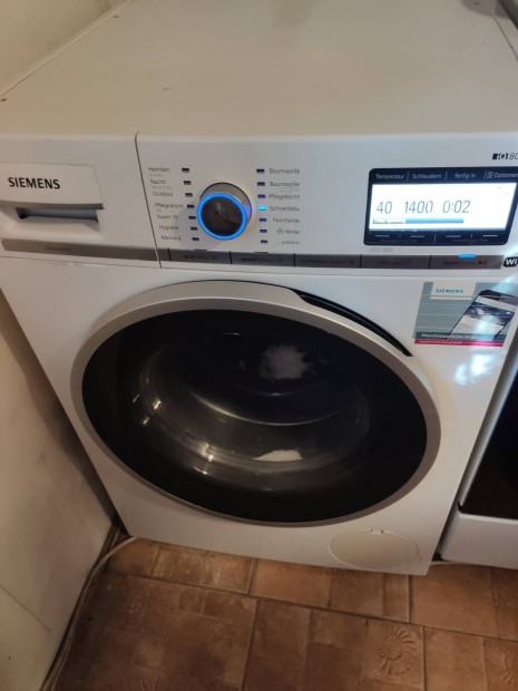 Siemens IQ 800 LCD kijelzős Wifis okos mosógép