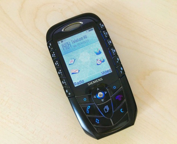 Siemens SX1 - Carbon Black - Ritkasg - Symbian okostelefon