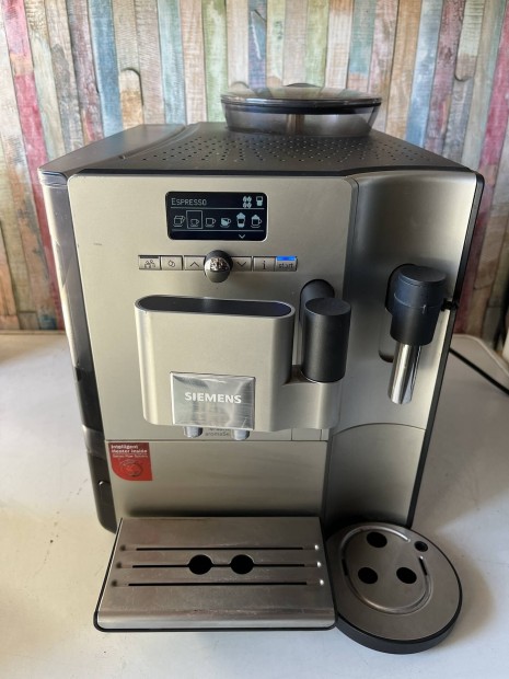 Siemens eq.7 Kávégép