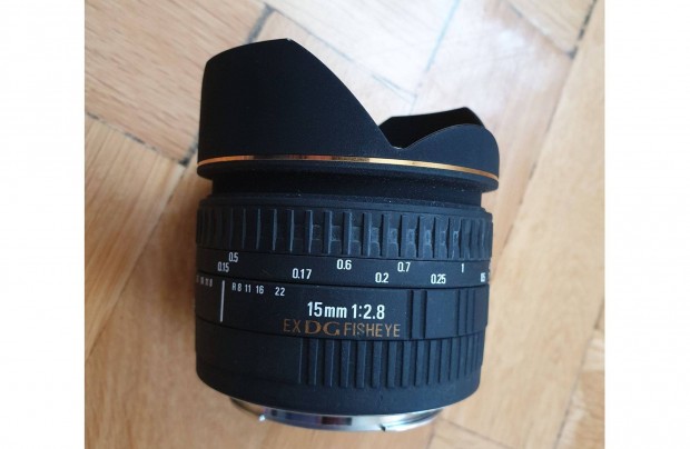 Sigma 15mm f/2.8 nagylátószögű objektív (canon)