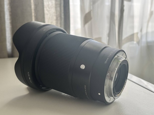 Sigma 16mm f1.4 DC DN C sony E