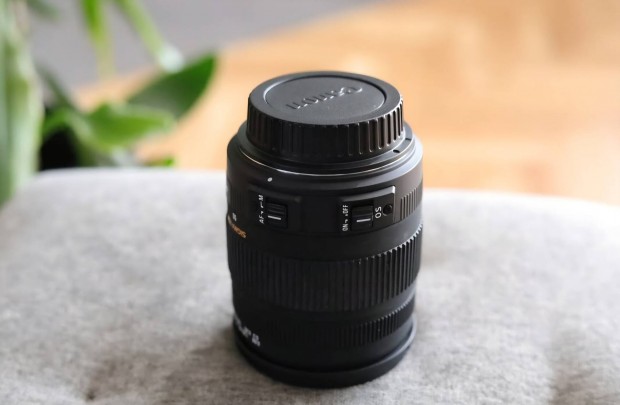 Sigma 18-50mm objekt�v stabiliz�torral.