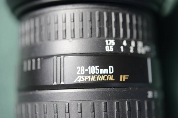 Sigma AF 28-105mm s Sigma AF 70-210mm Nikon F